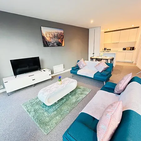 Centre, 2-bedroom Apartment, 5 Min Walk From New Street Train Station Birmingham